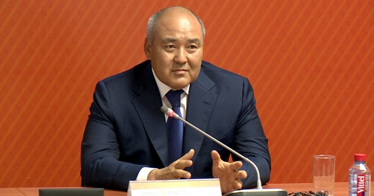 "Дүрлігіп, үрейленбеңіздер": Өмірзақ Шөкеев мақтааралдықтарға жағдайды түсіндірді (видео)