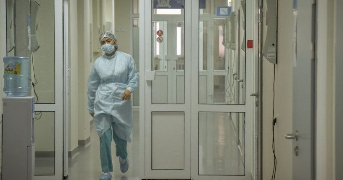 Елімізде қай санаттағылар коронавирусты жиі жұқтыратыны белгілі болды