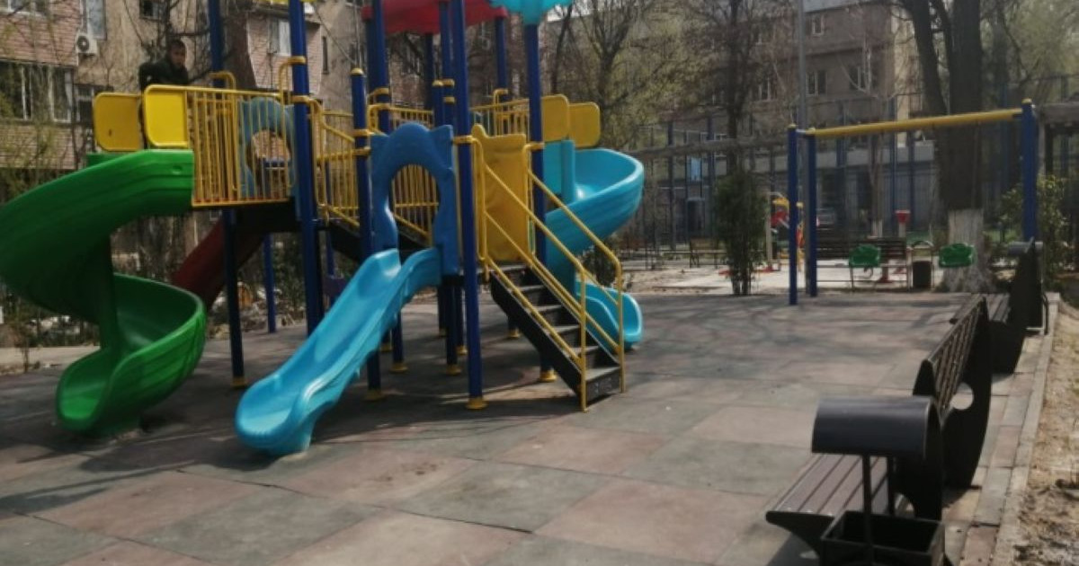 «Nur Otan» тұрғын үй ауласын абаттандырды