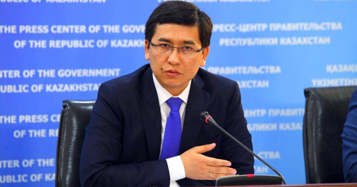 Асхат Аймағамбетов: Оқулықтарды сараптау жұмыстарымен тек тәуелсіз мамандар айналысады
