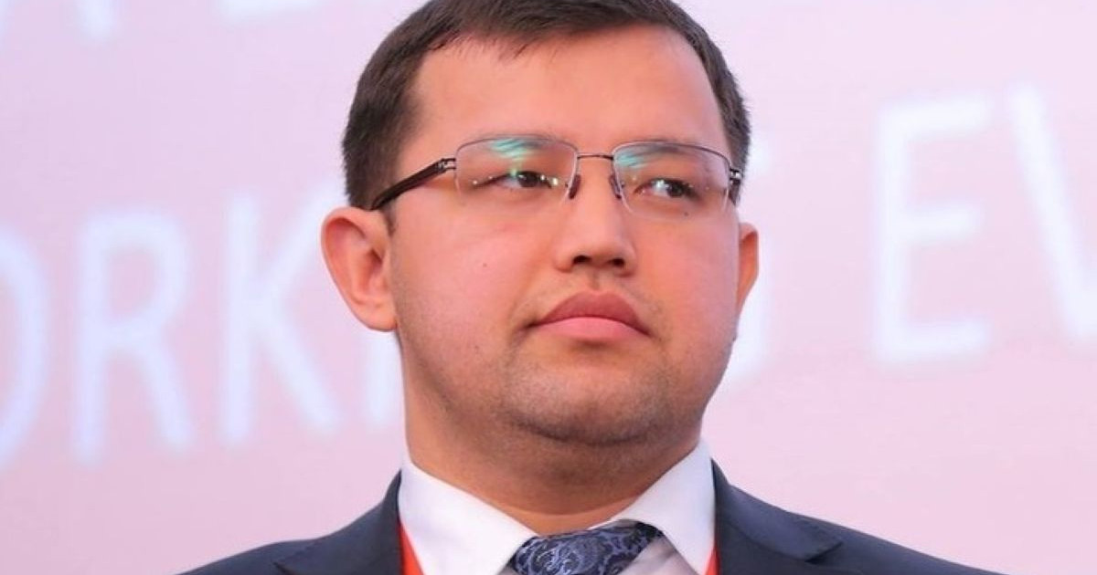 Олжас Құдайбергенов Президенттің штаттан тыс кеңесшісі қызметінен босатылды