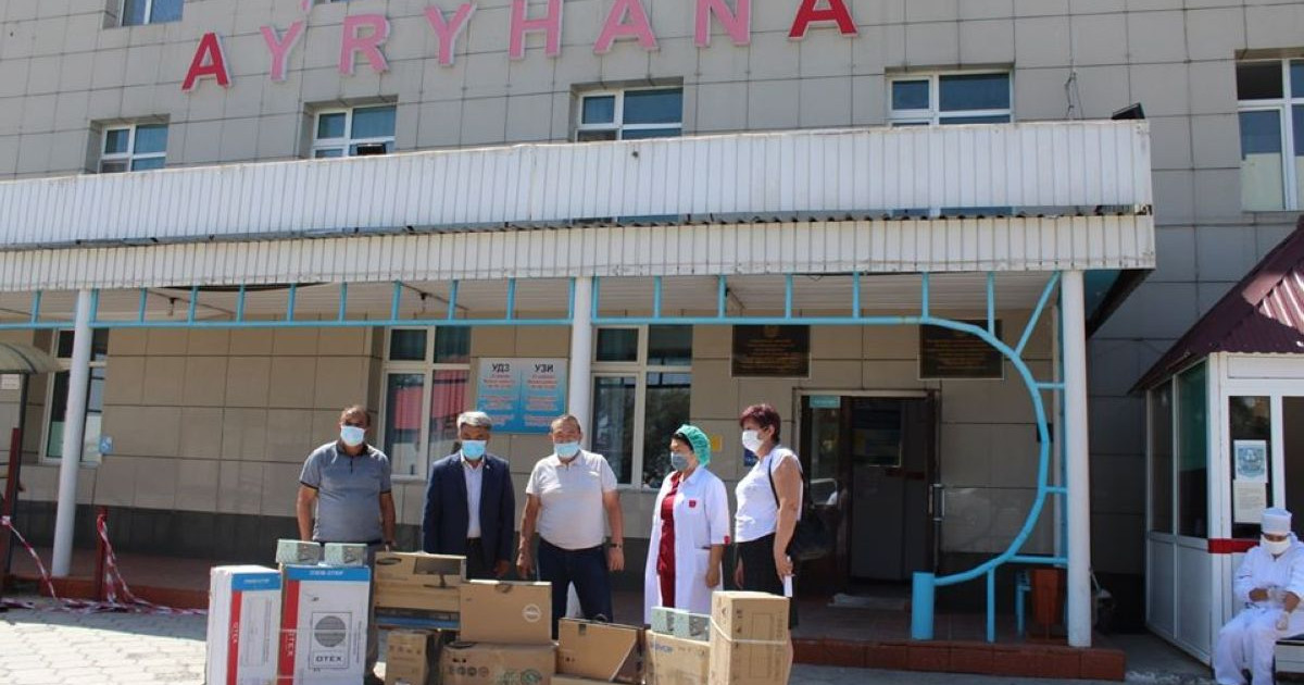«Nur Otan» партиясы аудандық орталық ауруханасына көмек көрсетті