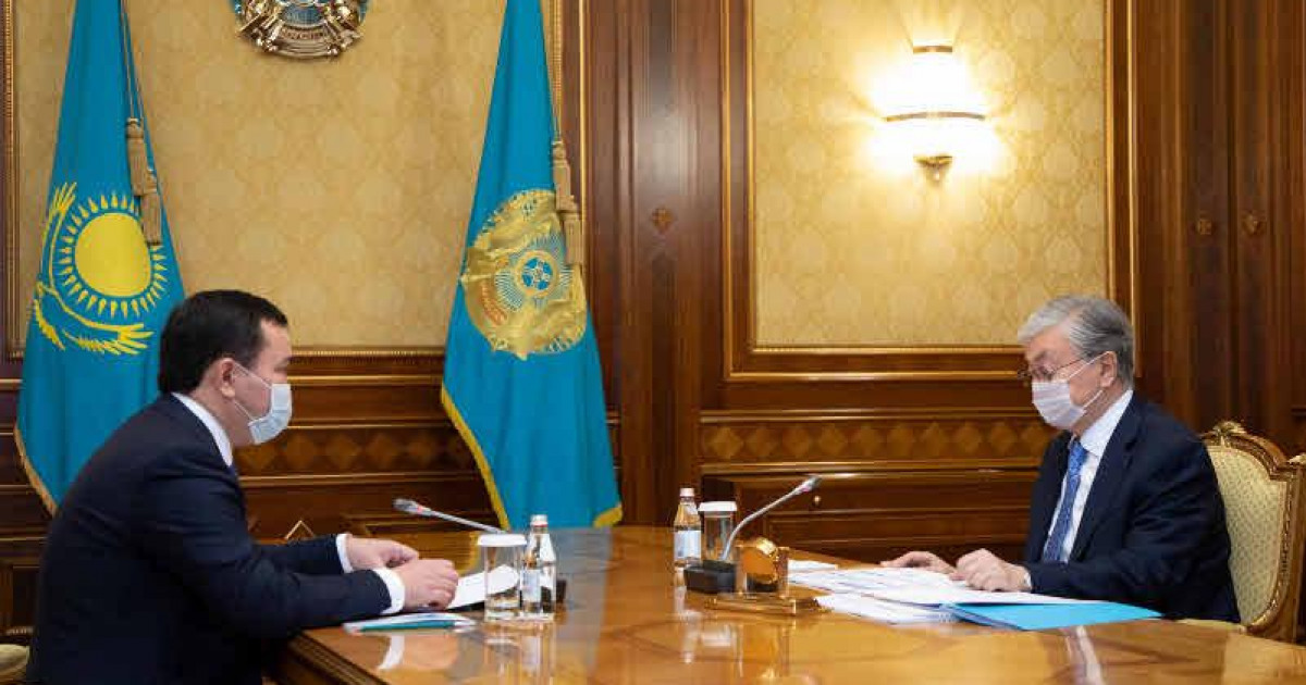 Президент Қарағанды облысының әкімін қабылдады