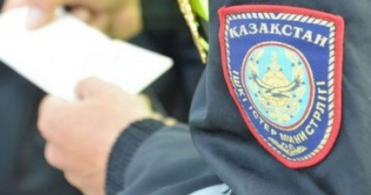 23 жасар атыраулық қыз Instagram арқылы полиция қызметкерлерін балағаттаған