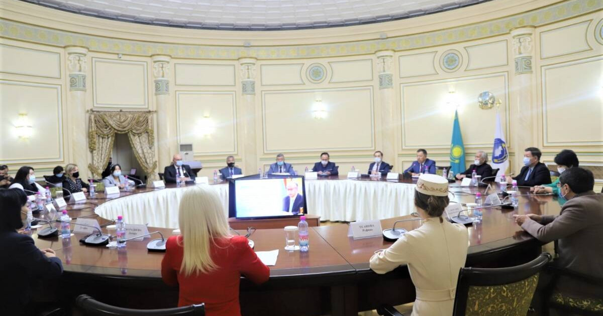 «Ұлы Даланың ұлтаралық тілі» атты бірінші республикалық конгрес өтті
