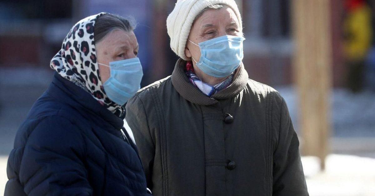 65 жастан асқан алматылықтарға көшеге шығуға тыйым салынды