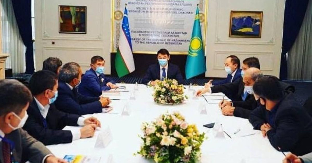 Ташкентте БАҚ өкілдері «Абай» медалімен марапатталды