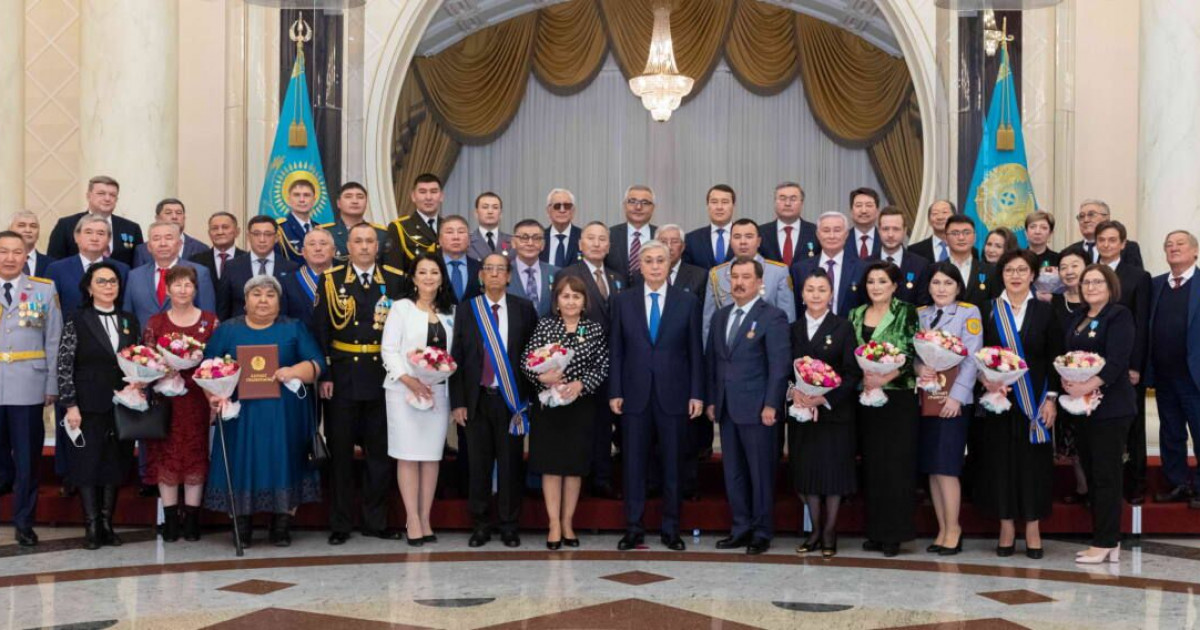 Тәуелсіздік күні қарсаңында бірқатар азамат мемлекеттік наградалармен марапатталды