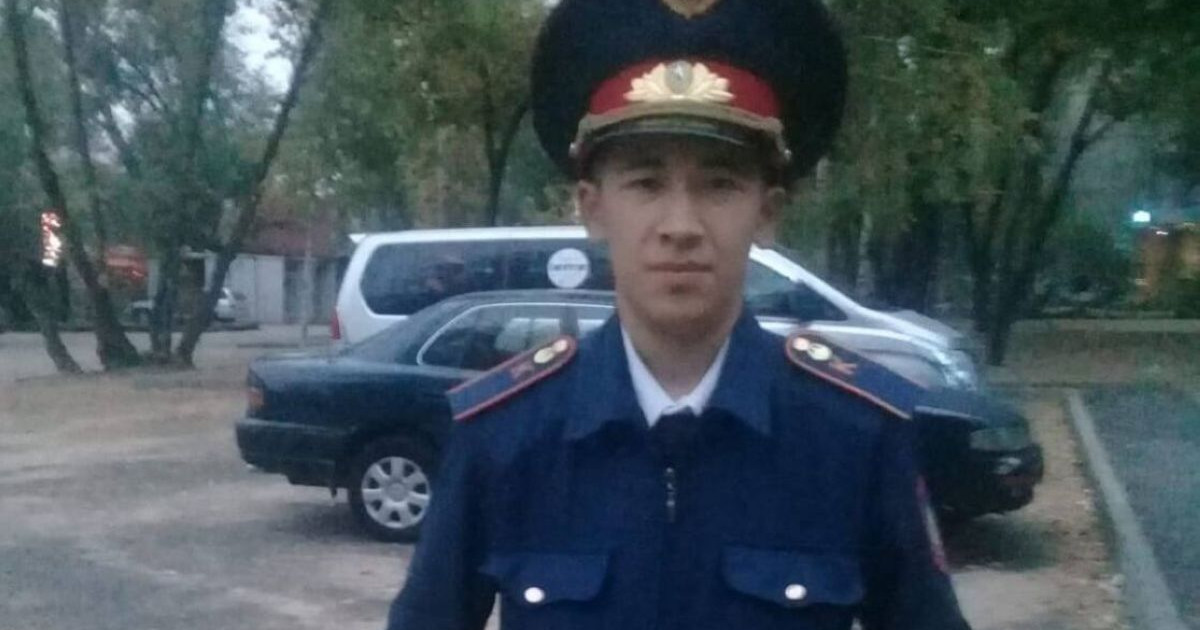 «Өлген адам сөйлемейді». Академиядағылар министрге суицид жасаған курсанттың құмар ойынға әуес болғанын айтты