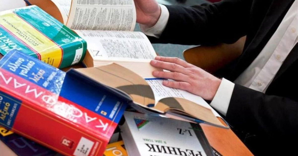 Министрлік аудармашылардың ақысын неге бермей отыр?