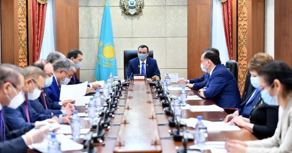 Мәулен Әшімбаевтың төрағалығымен Сенат бюросының отырысы өтті
