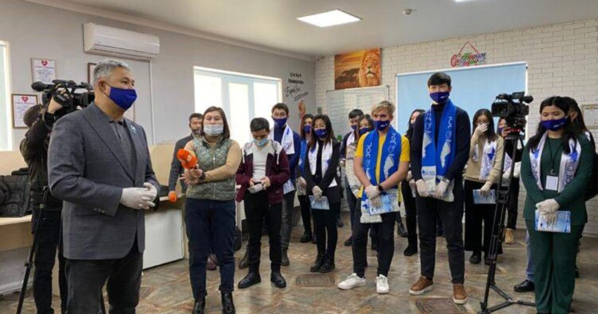 «Ақ жол» партиясының өкілдері қаржы секторының өкілдерімен кездесті