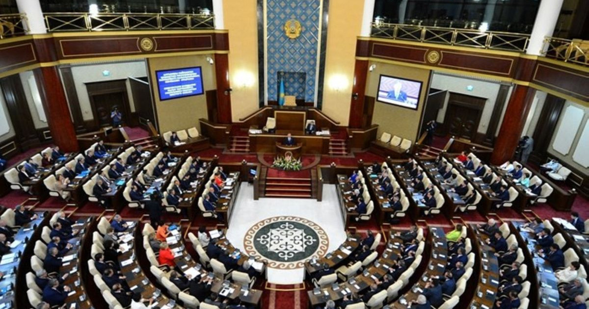 Қазақстан – Парламентіне 25 жыл