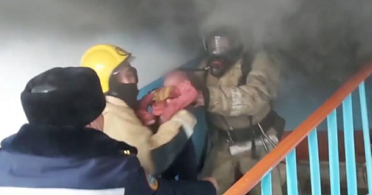 Талдықорғандық өрт сөндірушілер 4 адамды құтқарып қалды (видео)