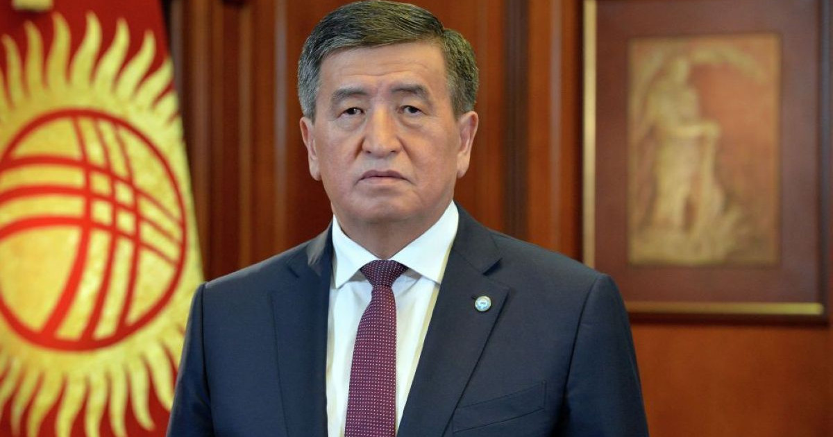 Сооронбай Жээнбеков отбасымен Ыстамбұлға кетті