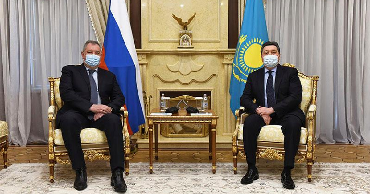 Асқар Мамин «Роскосмос» басшысы Дмитрий Рогозинмен кездесті