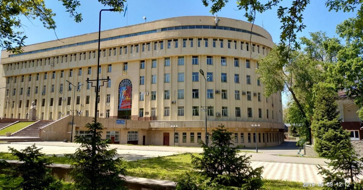 Қазақ ұлттық педагогикалық университеті түлектерді жұмыспен қамтитын сәтті жобаларды жүзеге асыруда