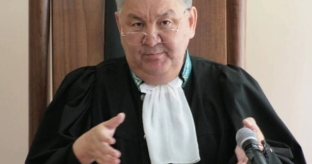 Парамен ұсталған жоғарғы сот судьясы қамауға алынды