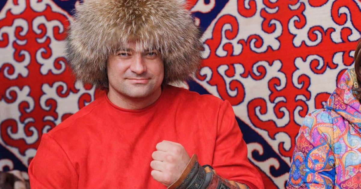 Қазақстандық спортшы таға майыстырудан әлемдік рекорд орнатты
