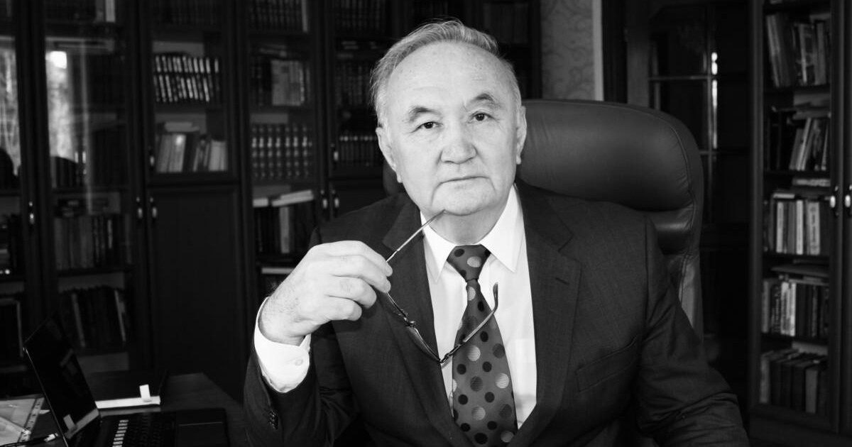 Ақын Есенғали Раушанов дүниеден өтті