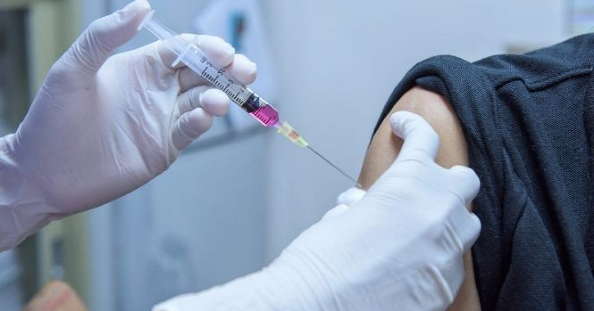 Демалыс және мереке күндері вакцина салу жалғасады