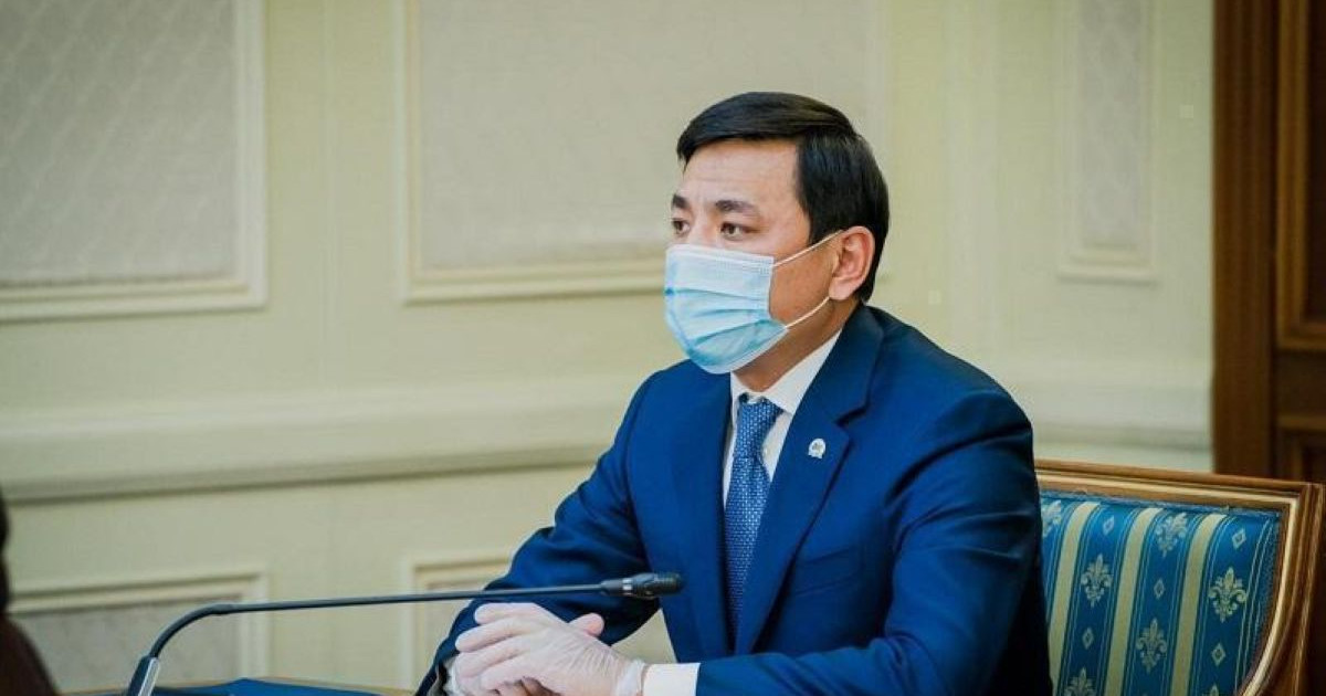 Елорда әкімі вакцина алуға міндетті сала мамандарын атады