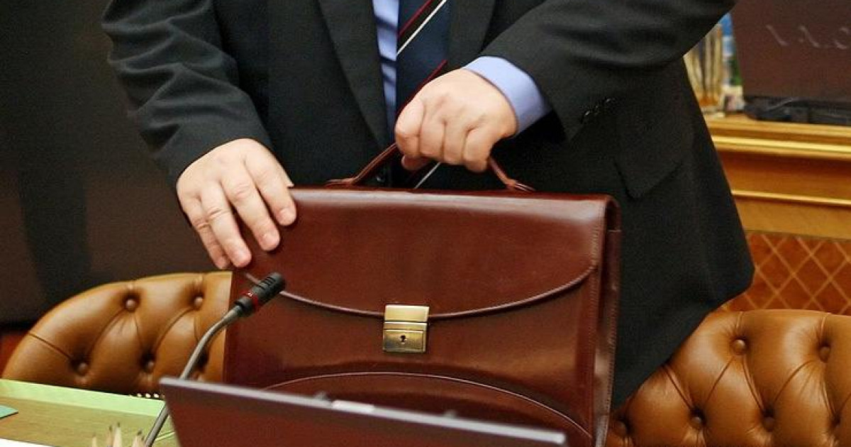 Парламент депутаттары демалысқа кетті
