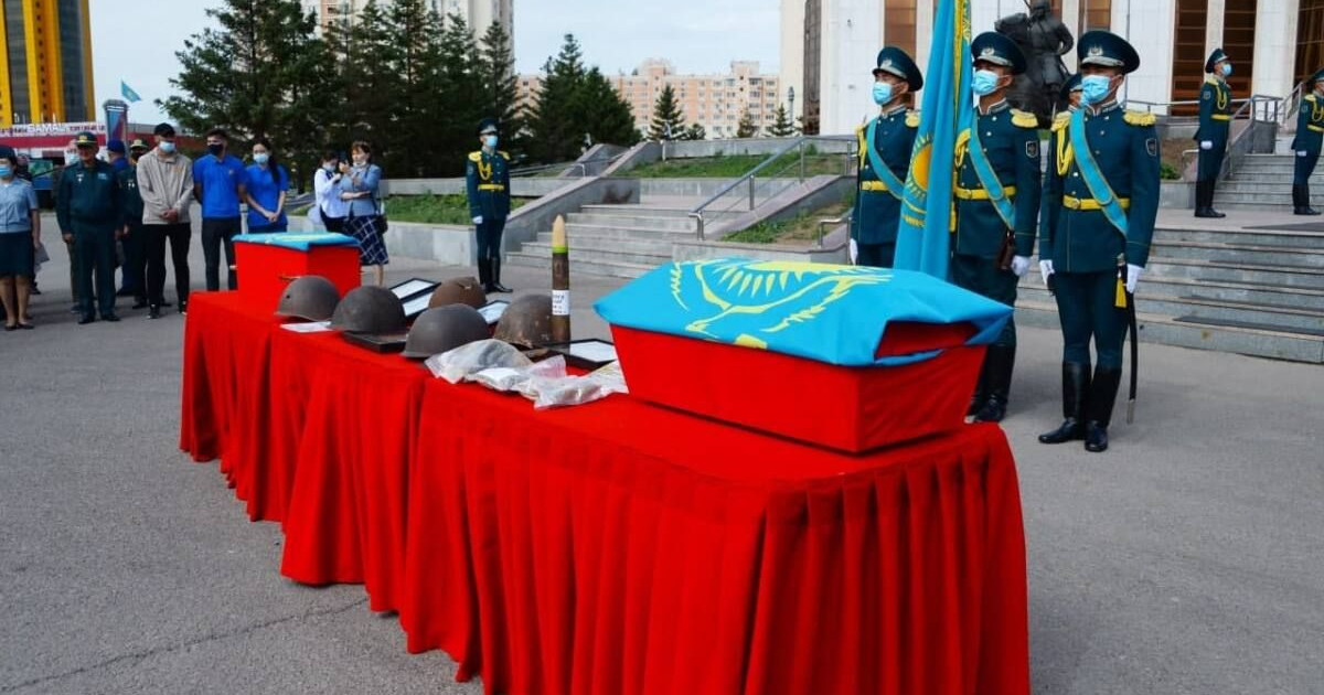 Хабарсыз кетіп, қаза тапқан қазақстандық жауынгерлердің сүйегі туыстарына тапсырылды