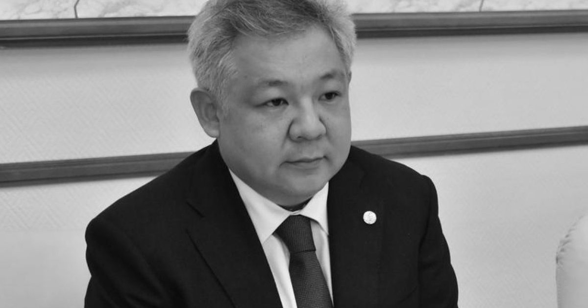 Дипломат Асхат Нұсқабай дүниеден өтті