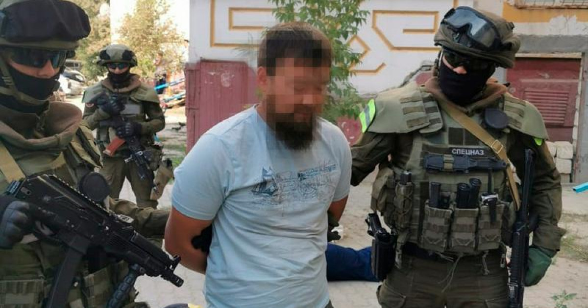 Атырауда таксистерді қорқытып, ақша алып отырған діни ағымдағылар ұсталды