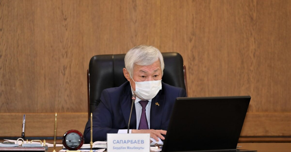 Сапарбаев өзі басқаратын облыста әкімдер бастама көтеруге құлықсыз екенін айтты