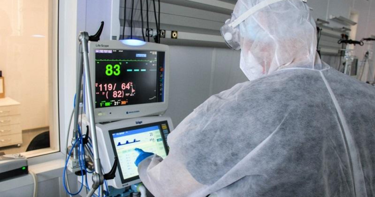Вакциналау паспортын сатып алған әйел ауыр халде жатыр