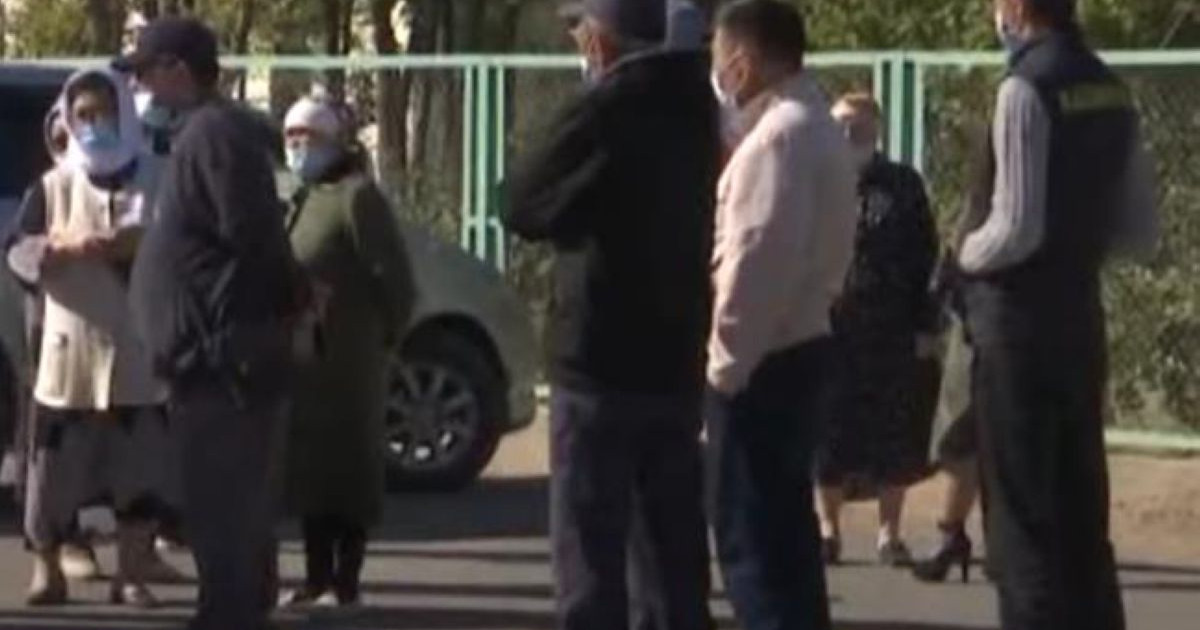 Туысының мәйітін жарты жыл қорада сақтаған мұғалім жұмыстан босатылды