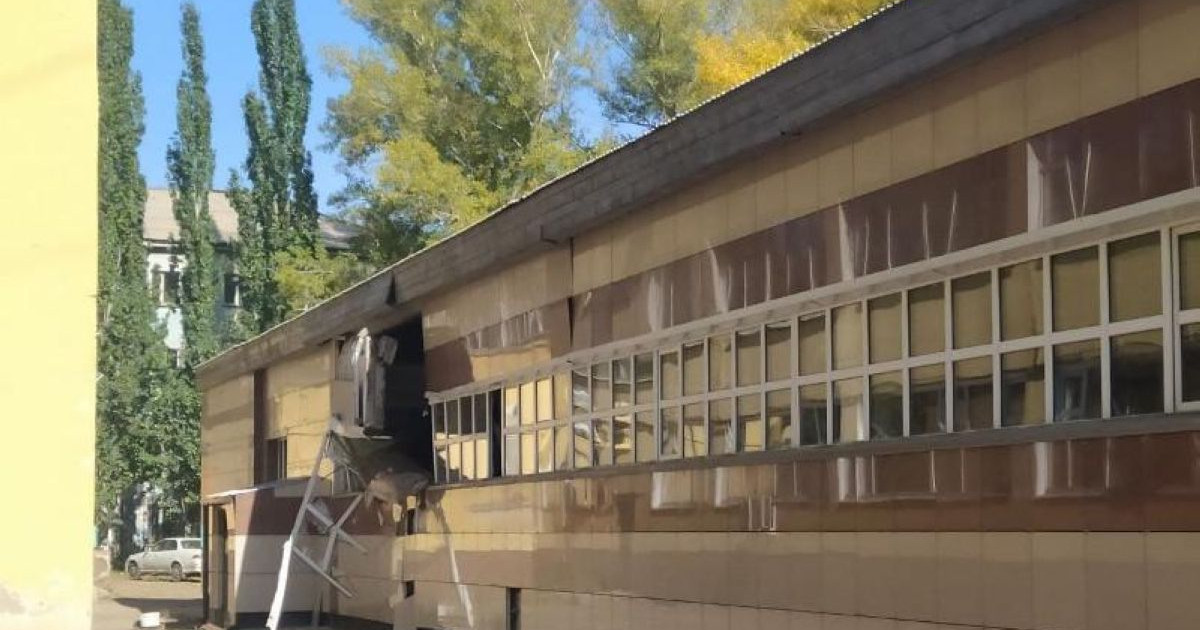 Павлодарда спорт мектебінің шатыры опырылып түсті
