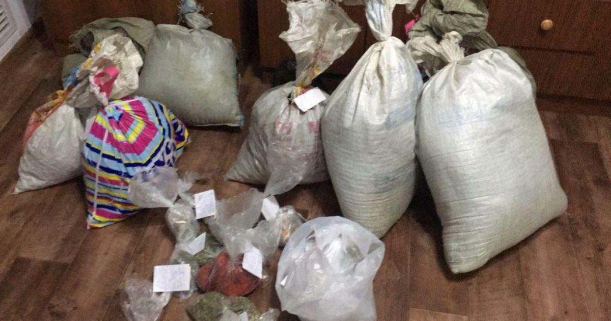 Алматы облысында үйінде 20 қап есірткі сақтаған деструктивті діни ағым өкілі ұсталды