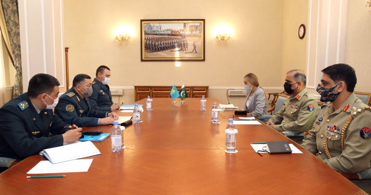 Қазақстан мен Пәкістан әскери ынтымақтастыққа қол қойды