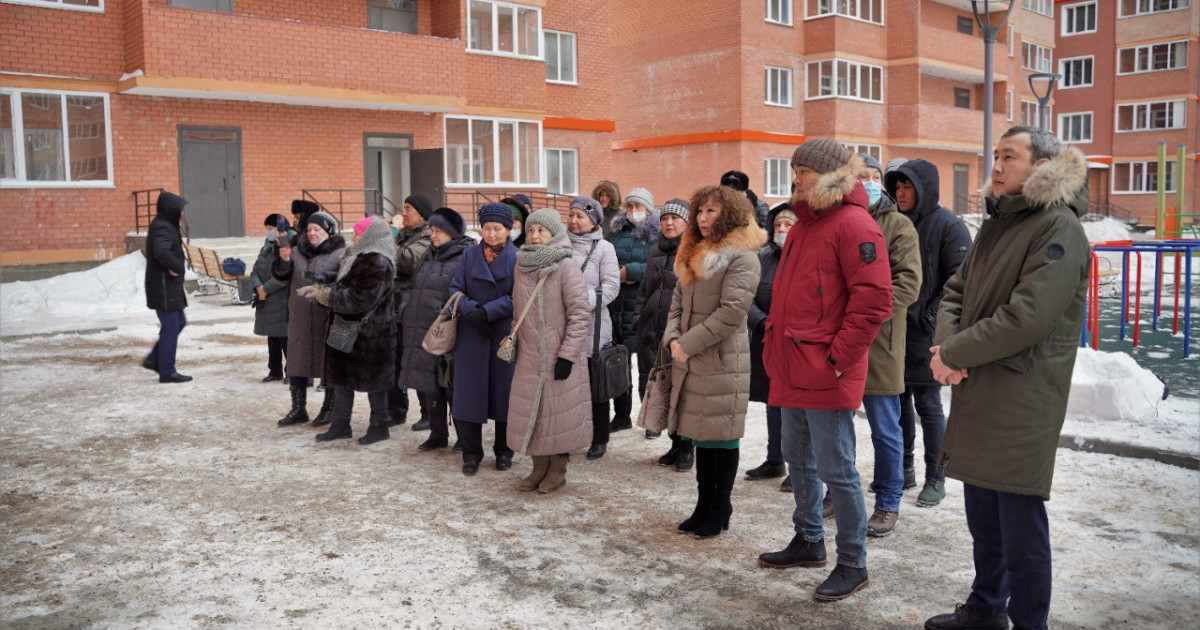 8 жылдан астам күттік: «Жеті жол» тұрғын үйінің үлескерлеріне пәтер кілті табысталды