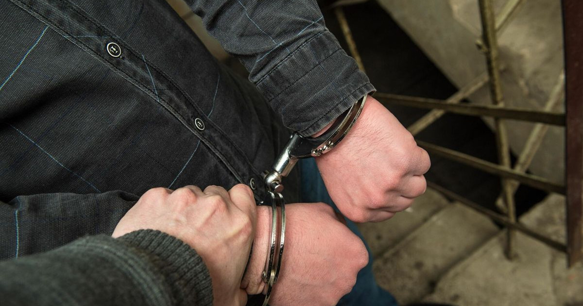 Құдаларының үйінен сейф пен алтын әшекей ұрлаған Түркістан облысы тұрғындары сотталды