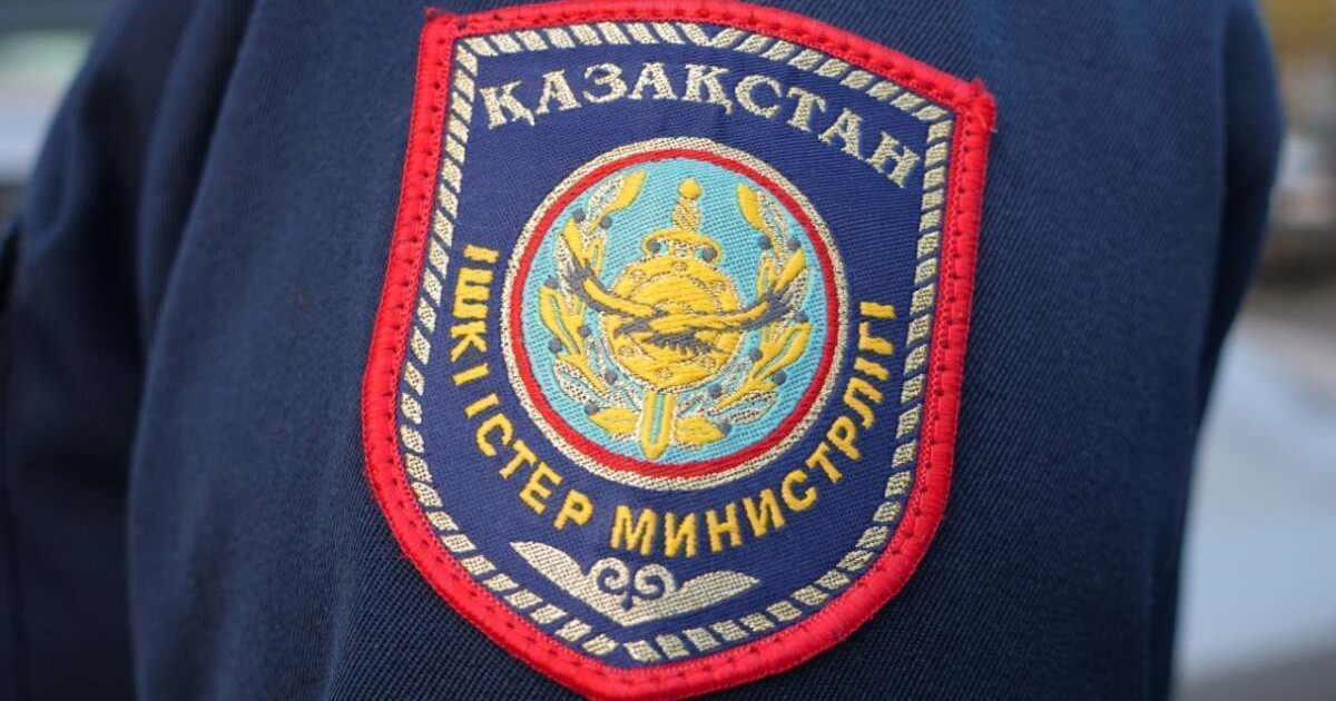 7 жасар бала бассейнге батып кетті