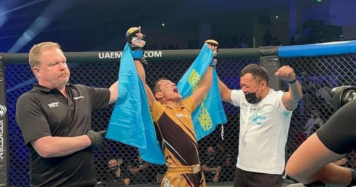 ММА: қазақстандық спортшы үш дүркін әлем чемпионы атанды