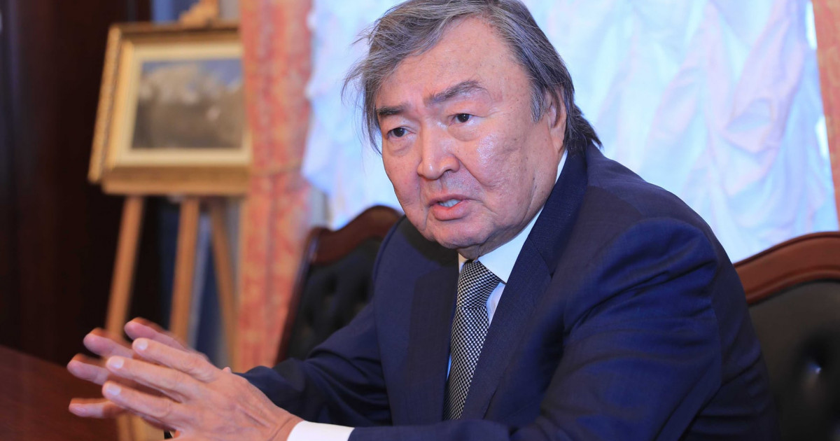«Астананы да, Фурманов көшесін де жаңа атауымен атамағанмын» - Олжас Сүлейменов