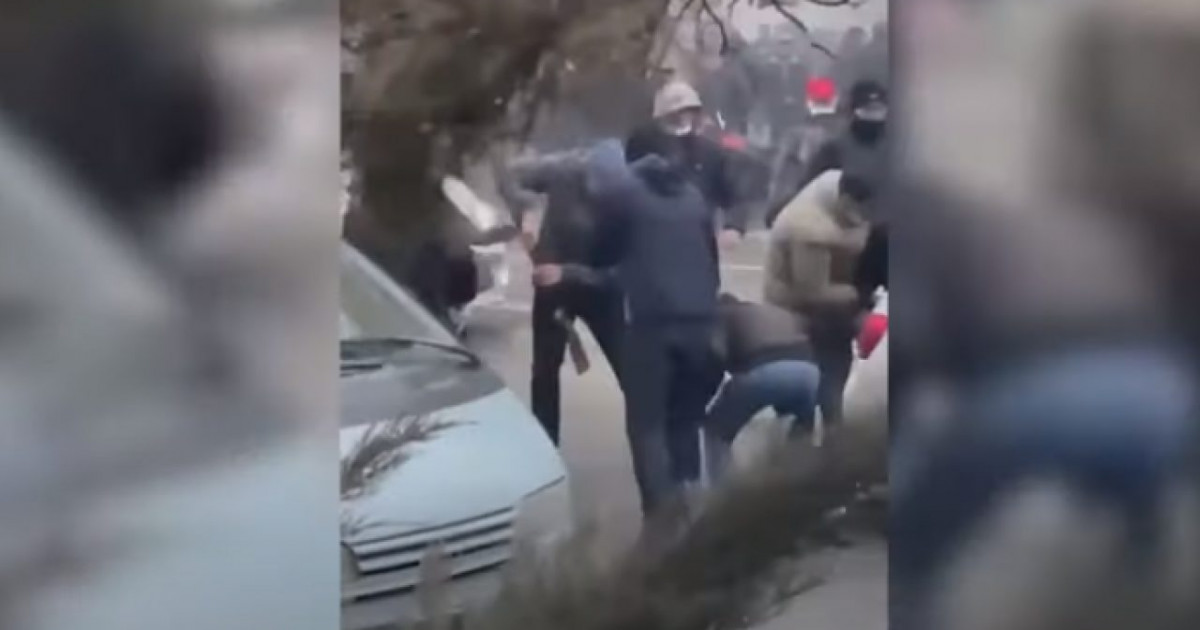 Жаппай тәртіпсіздік кезінде жұртқа қару таратқандар ұсталды (ВИДЕО)