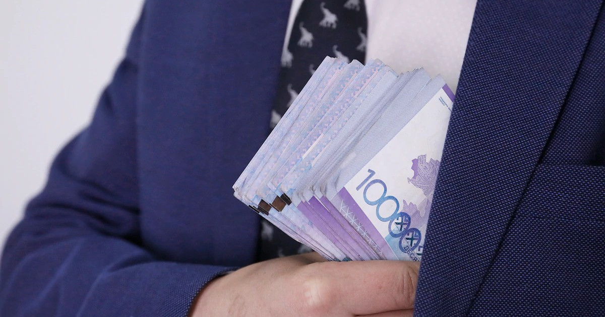 Павлодарда медициналық қондырғыларға бөлінген қаржы ұрланды