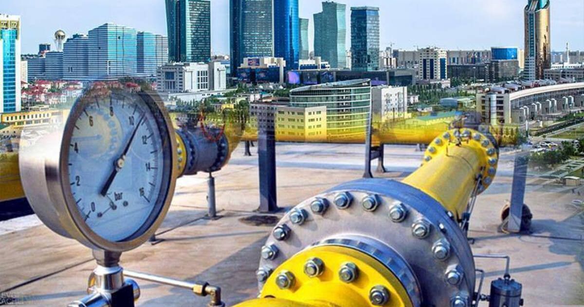 Мәслихат хатшысы елордада үйлерді газға қоса алмай жатқандарды сынады