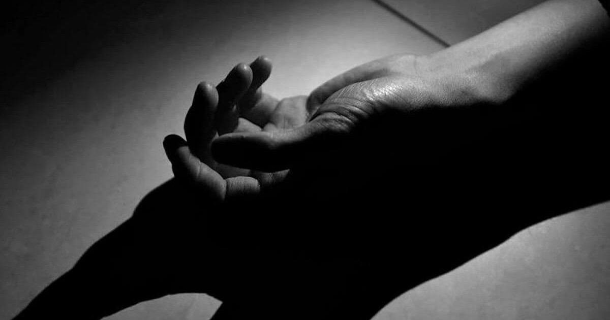 Тұрғын үйлердің бірінен жас жігіттің денесі табылды