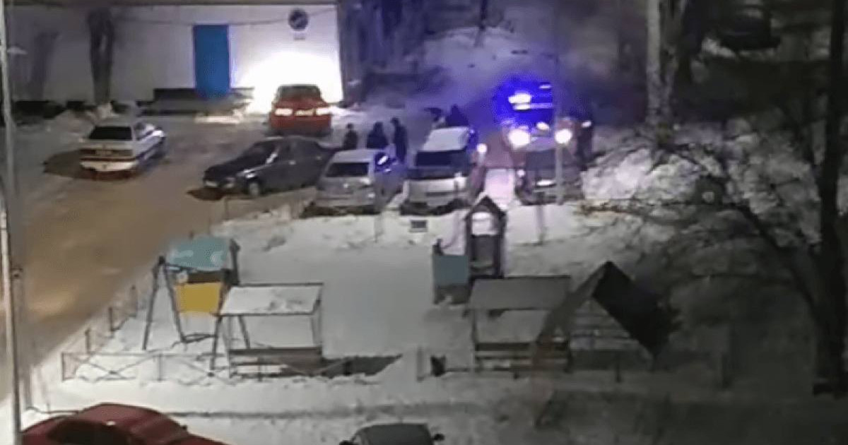 Жезқазғанда жаппай төбелес болып, автокөліктер қирады (ВИДЕО)