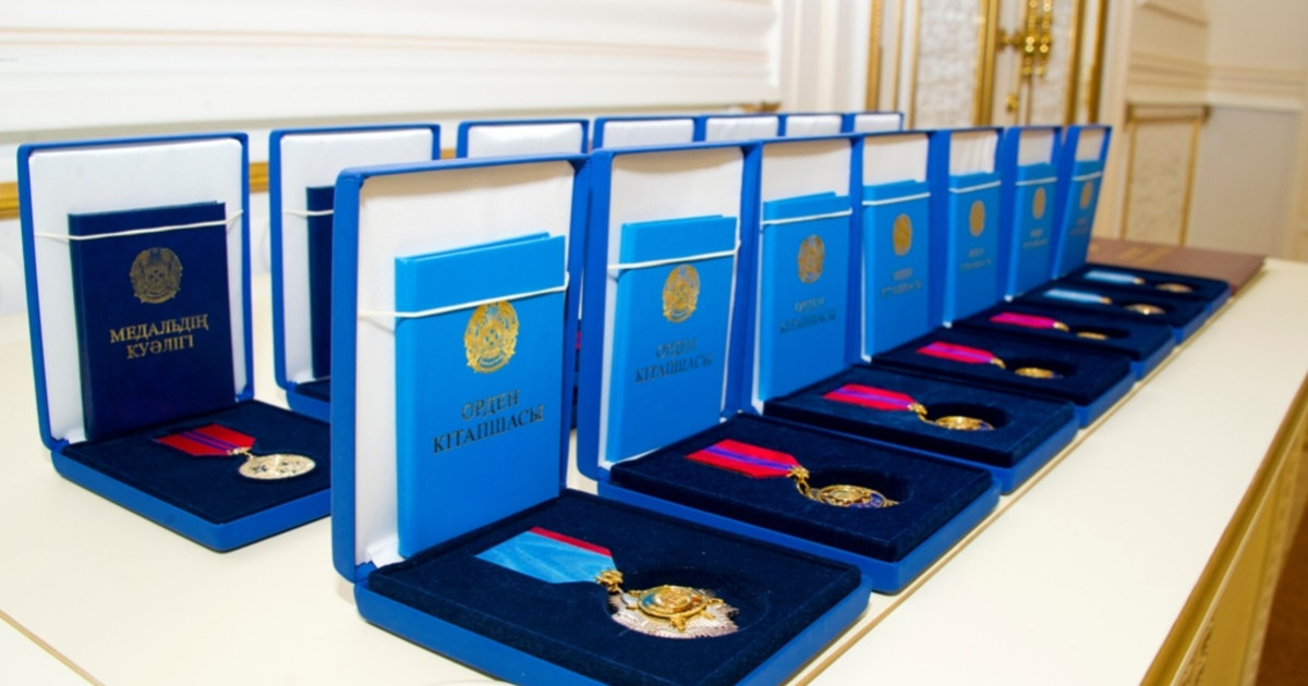Қазақстандықтарды Украинадан эвакуациялаған елшілер наградталды