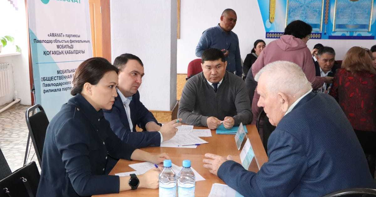 AMANAT партиясының мобильді қоғамдық қабылдаулары Қызылорда және Павлодар облыстарына барды