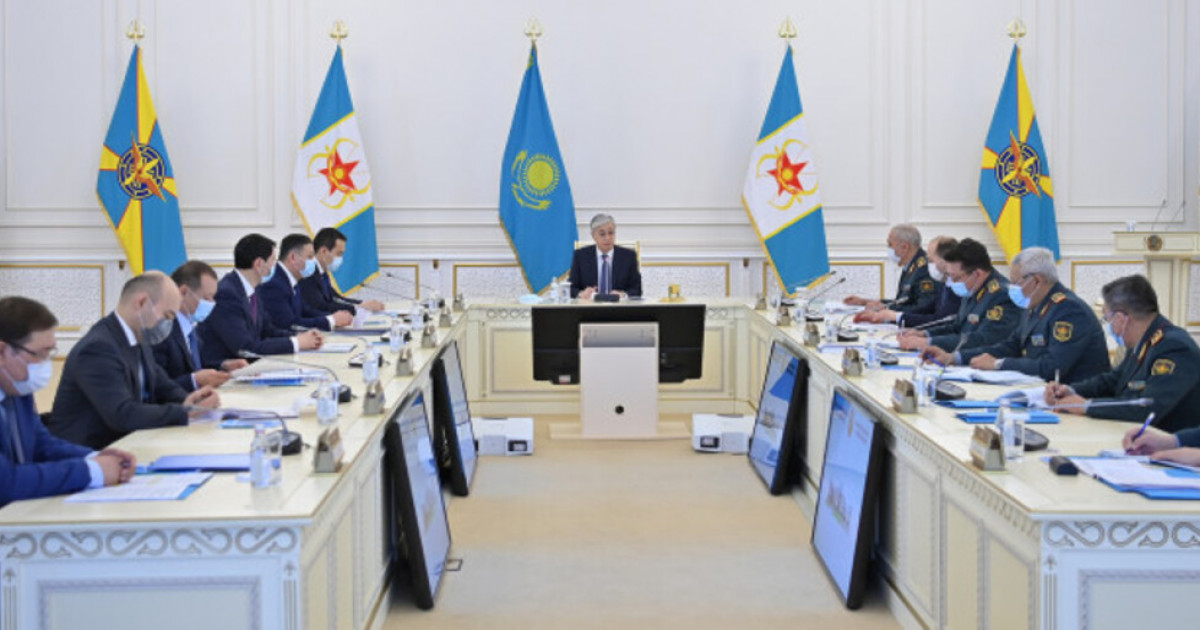Президент Қарулы Күштердің басшылығымен кеңес өткізді