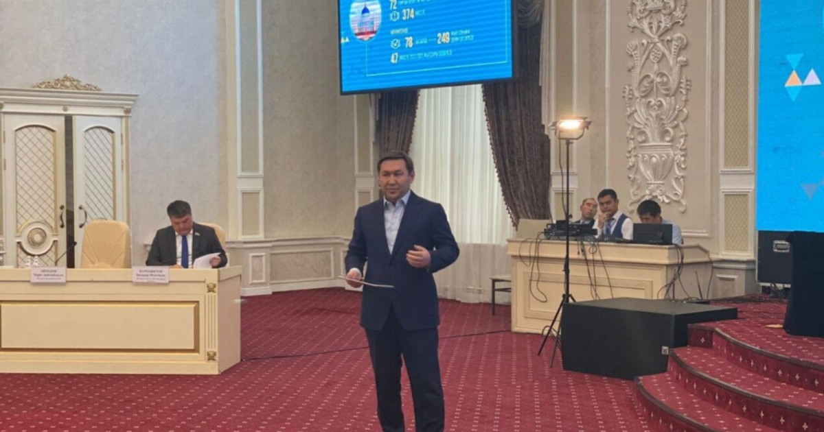 Шымкент әкімі халықпен кездесуді тойханада өткізді